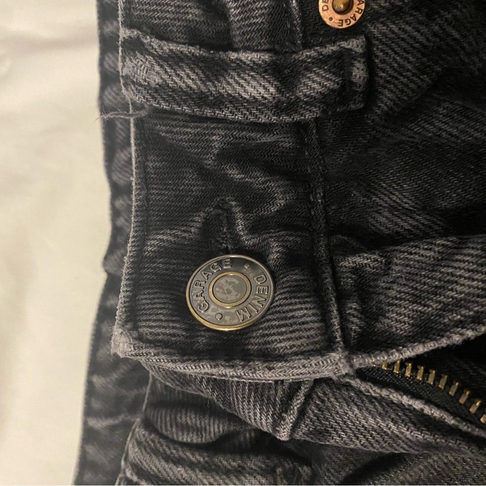 Jeans - Picture 2 of 4
